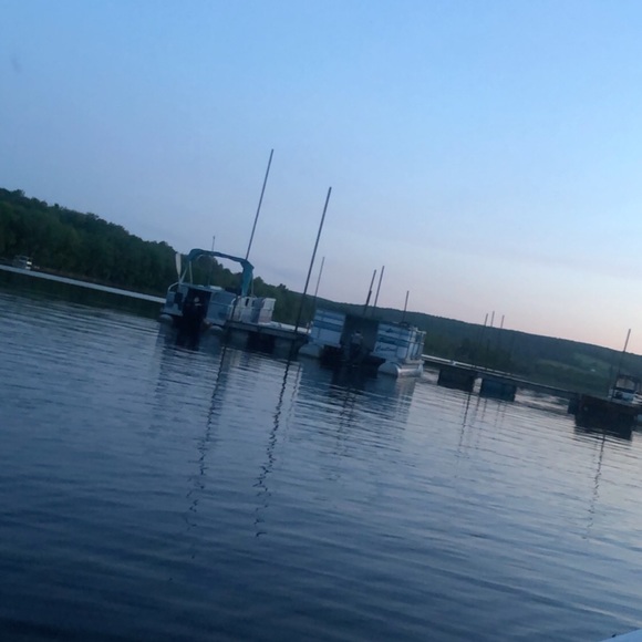 Meet your Posher, Ariane - Picture 1 of 1